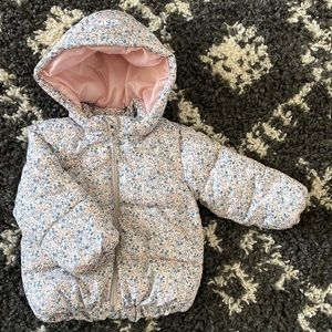 H&M Baby Floral Puffer Hooded Jacket Insulated Size 9-12 Months
